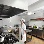 Daphne 4* Стамбул