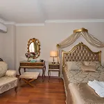 Hotell Daphne 4*