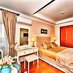 Daphne 4* Стамбул